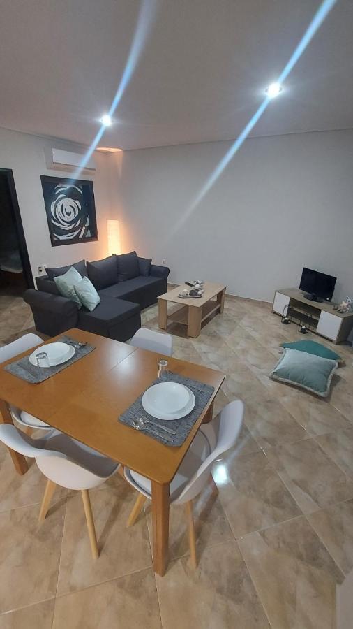 Vanas Apartment Artemida  Exterior foto